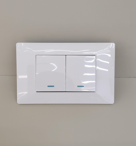 [CBTTC02] CBTTC02 Toma Interruptor Doble CURVE (BLANCO)